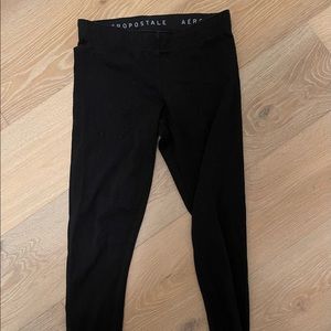 Aeropostale cotton legging size medium. Good condition. Color black.